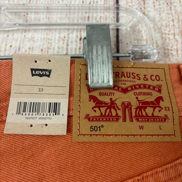 Levis Womens Orange Denim Shorts size 33 - Picture 6 of 11